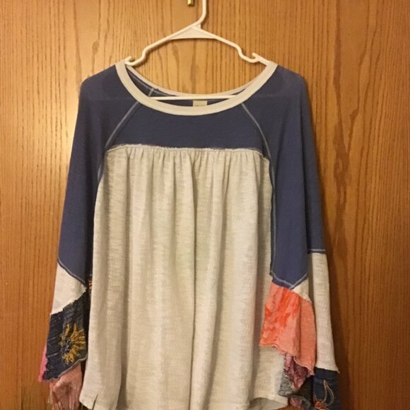 EUC Free People Blouse-size LARGE - Picture 5 of 6